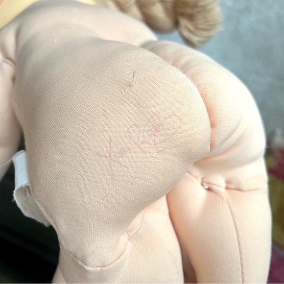 Cabbage patch doll green/sandy hair posable - Picture 11 of 14